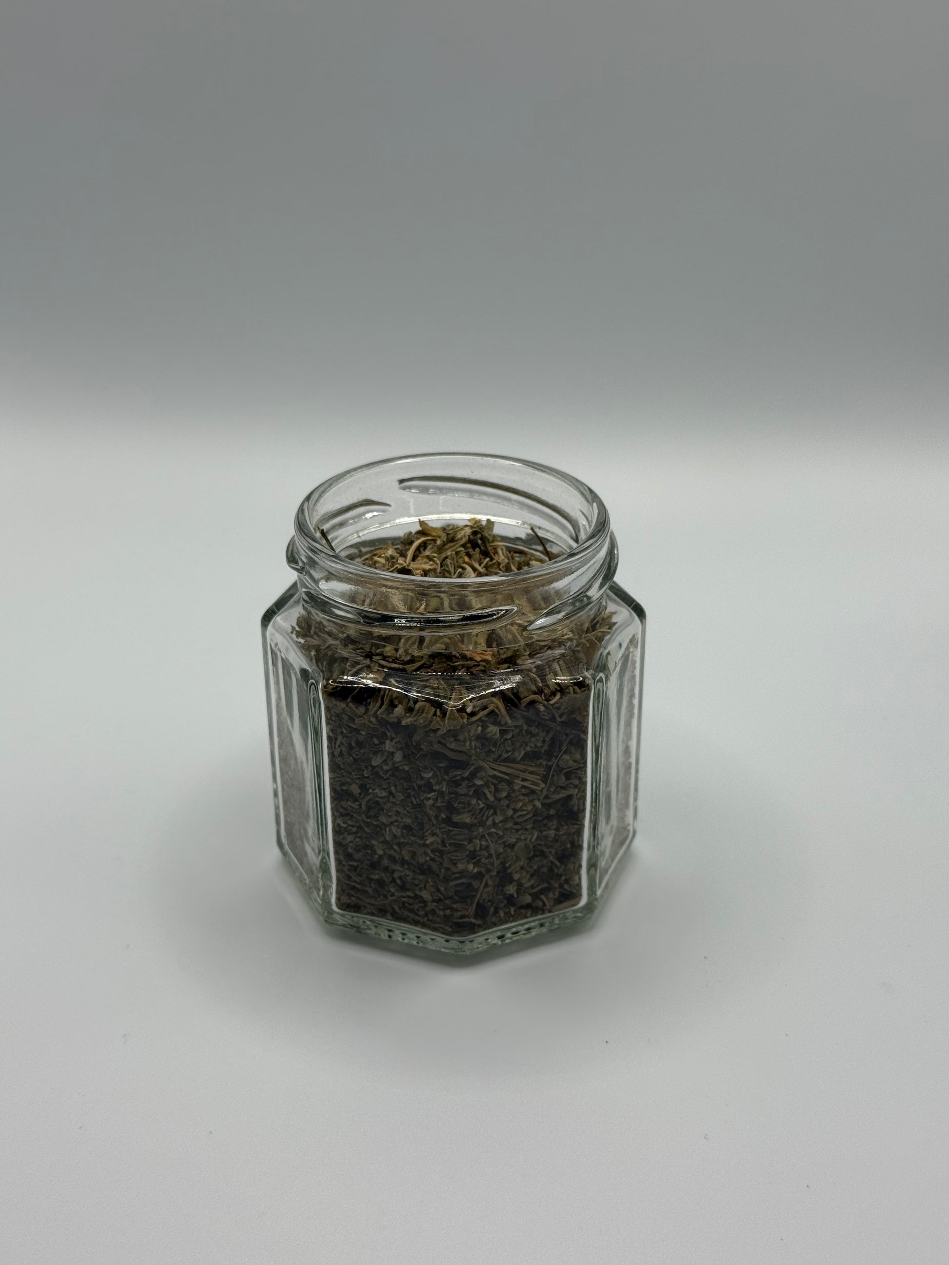 Damiana Kraut im Glas