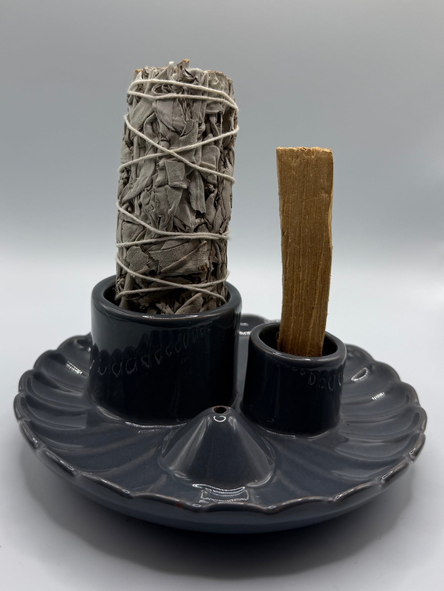 Palo Santo Stäbchen & Smudge-Halter – Lotusblüte – Grau glänzend